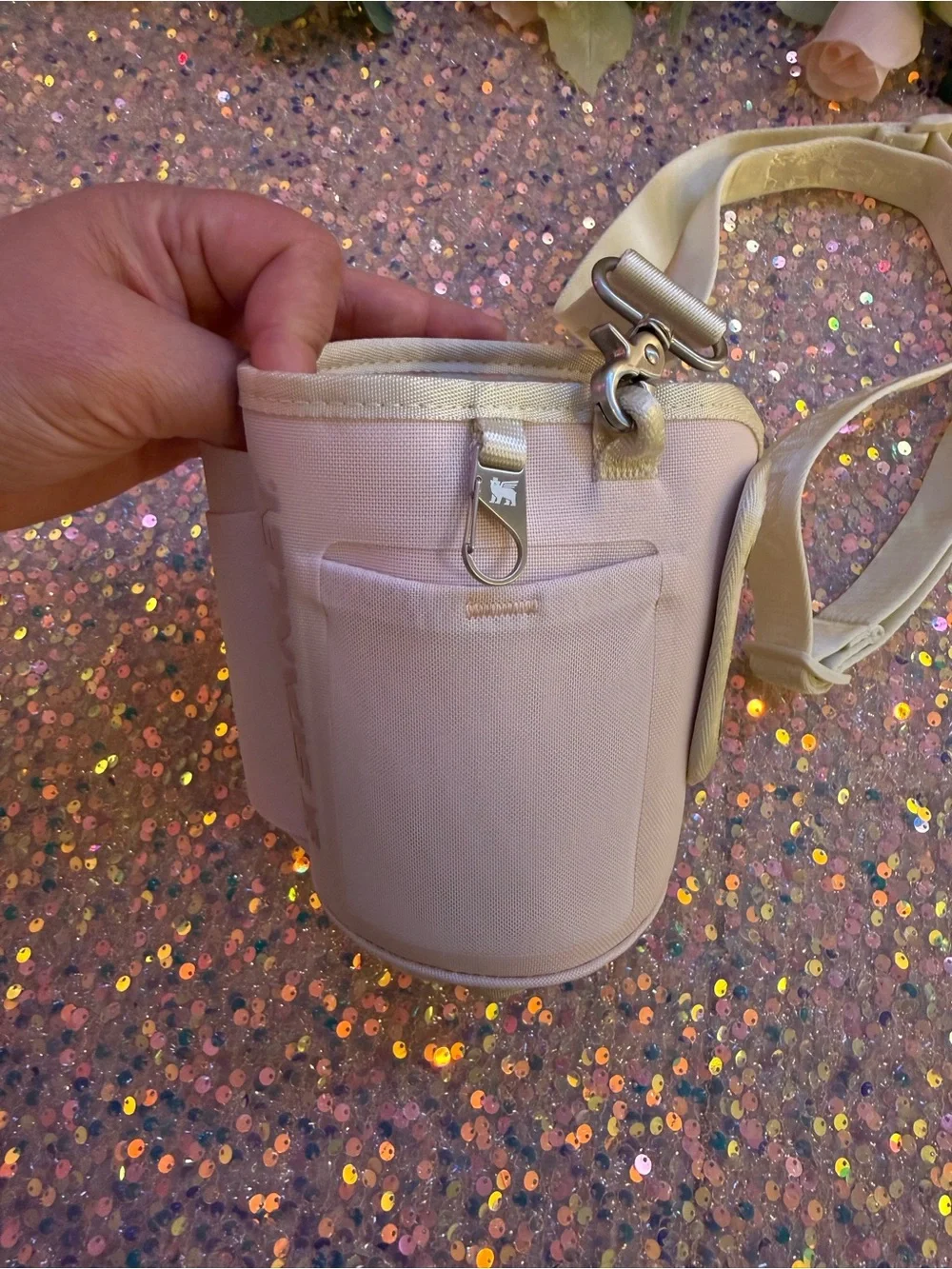Stanley The All Day 40 OZ Quencher Carry-All in “Rose Quartz” - NWOT - Picture 4 of 10
